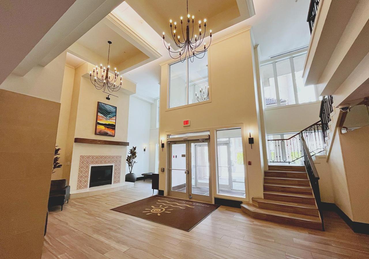 Апартаменти Downtown Waterfront Kelowna Oasis Newly Renovated 2Bed 2Bath Екстер'єр фото